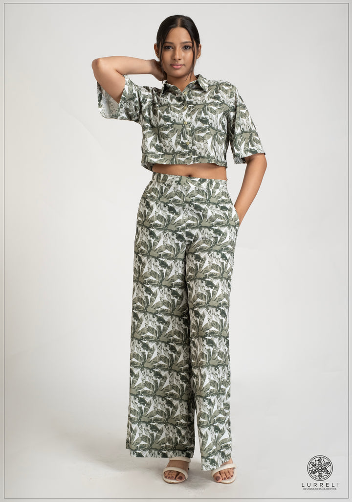 Flared High-Waist Pant