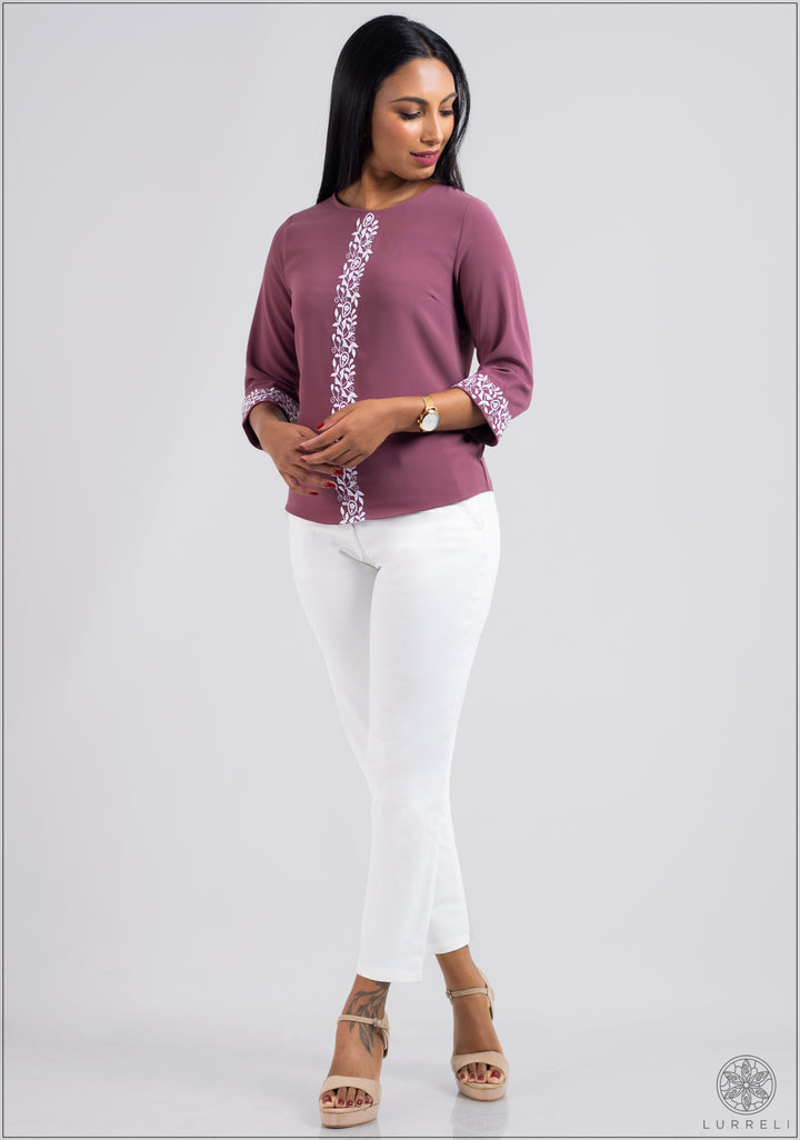Embroidery Detailed Three Quarter Sleeve Top