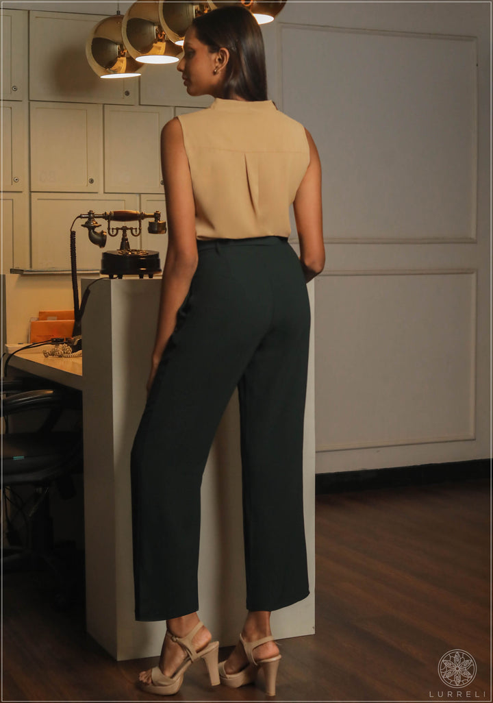 Button Detail Sleeveless Top