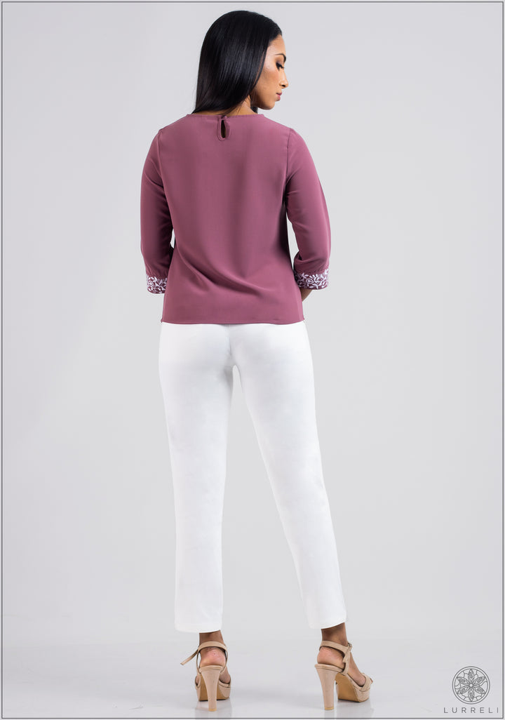 Embroidery Detailed Three Quarter Sleeve Top