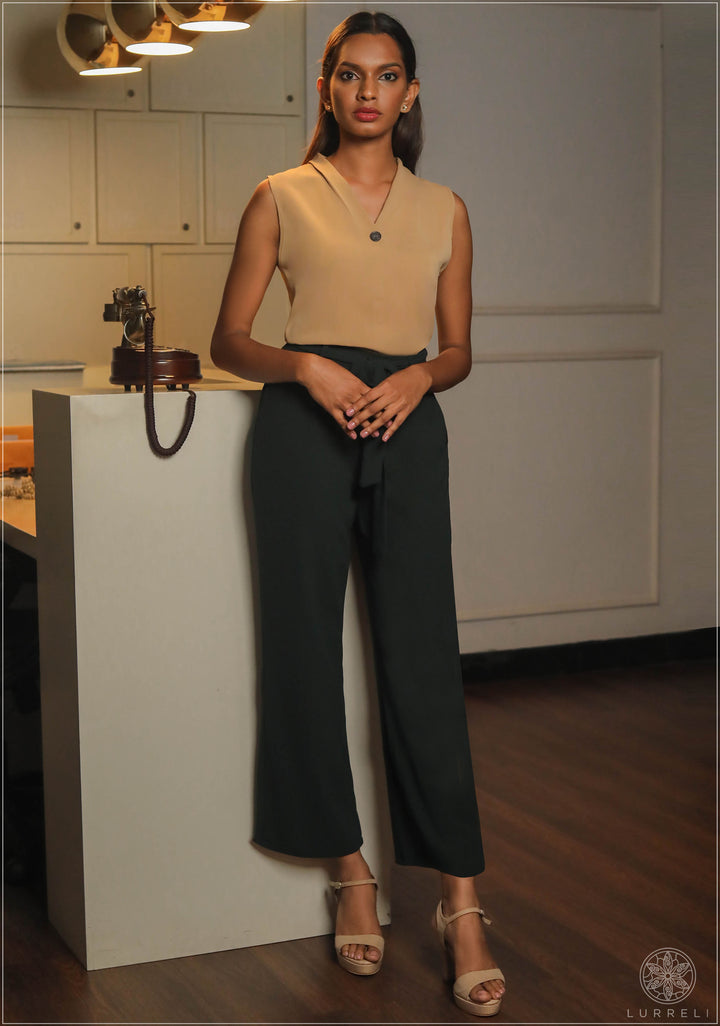 Button Detail Sleeveless Top