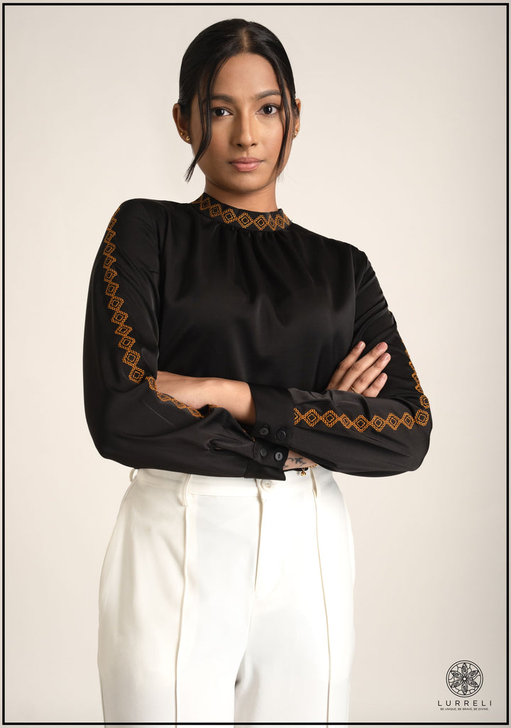 Embroider Long-sleeved Chinese Shirt