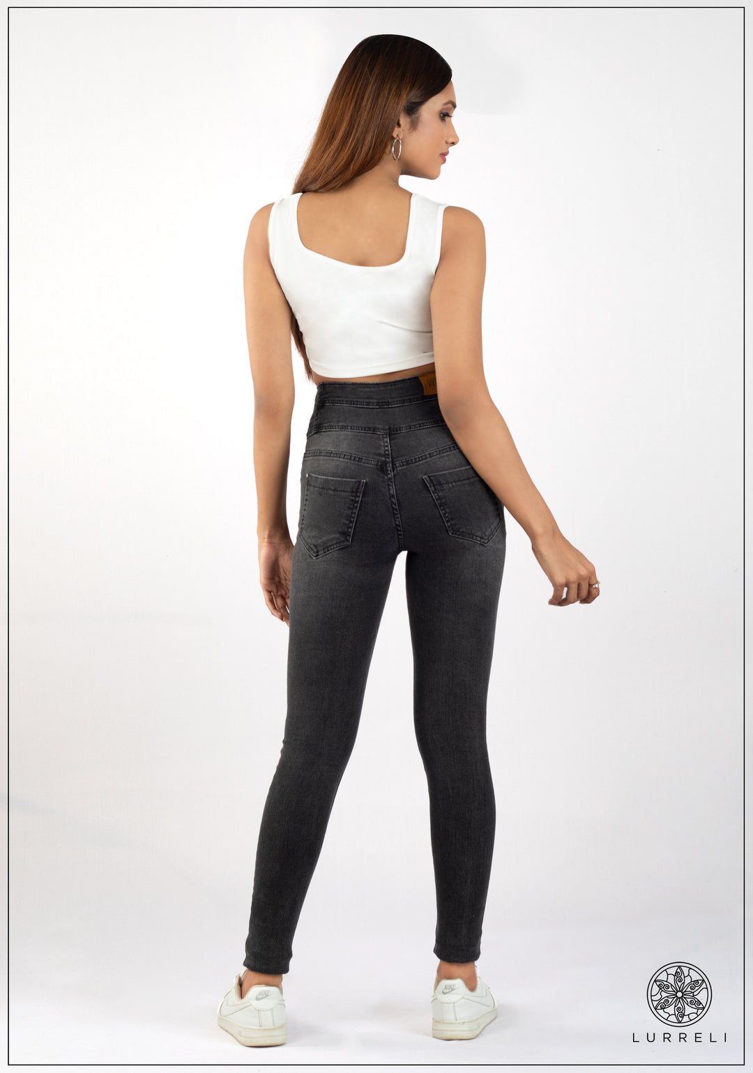 High Waist Slim Fit Jean - Light Wash