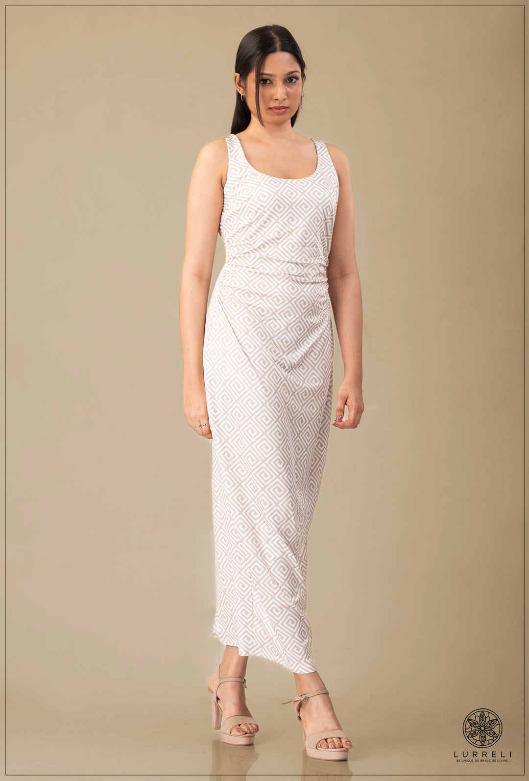 "Floral Printed Maxi Dress''