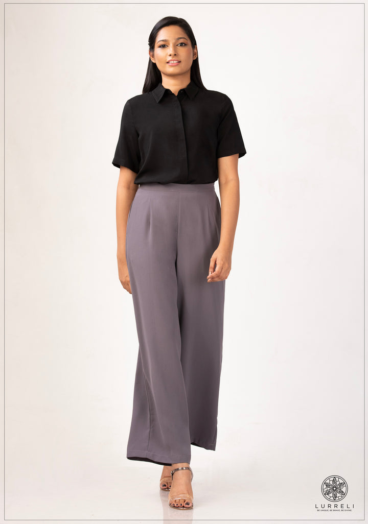 Short-sleeved, button-down blouse