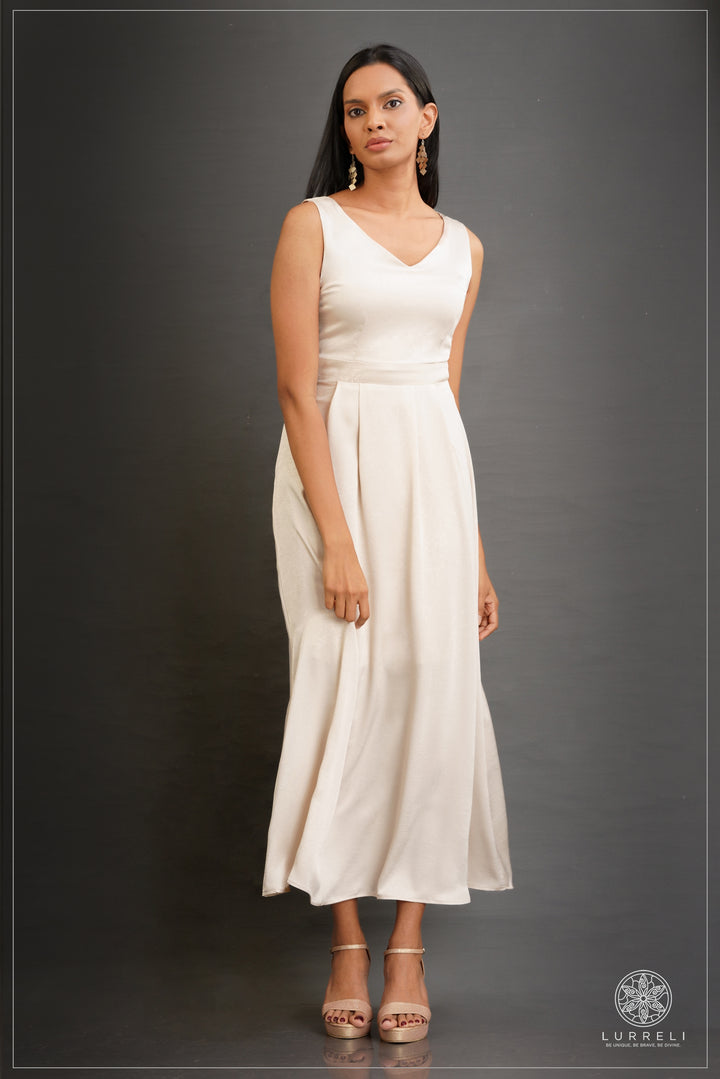 sleeveless maxi dress