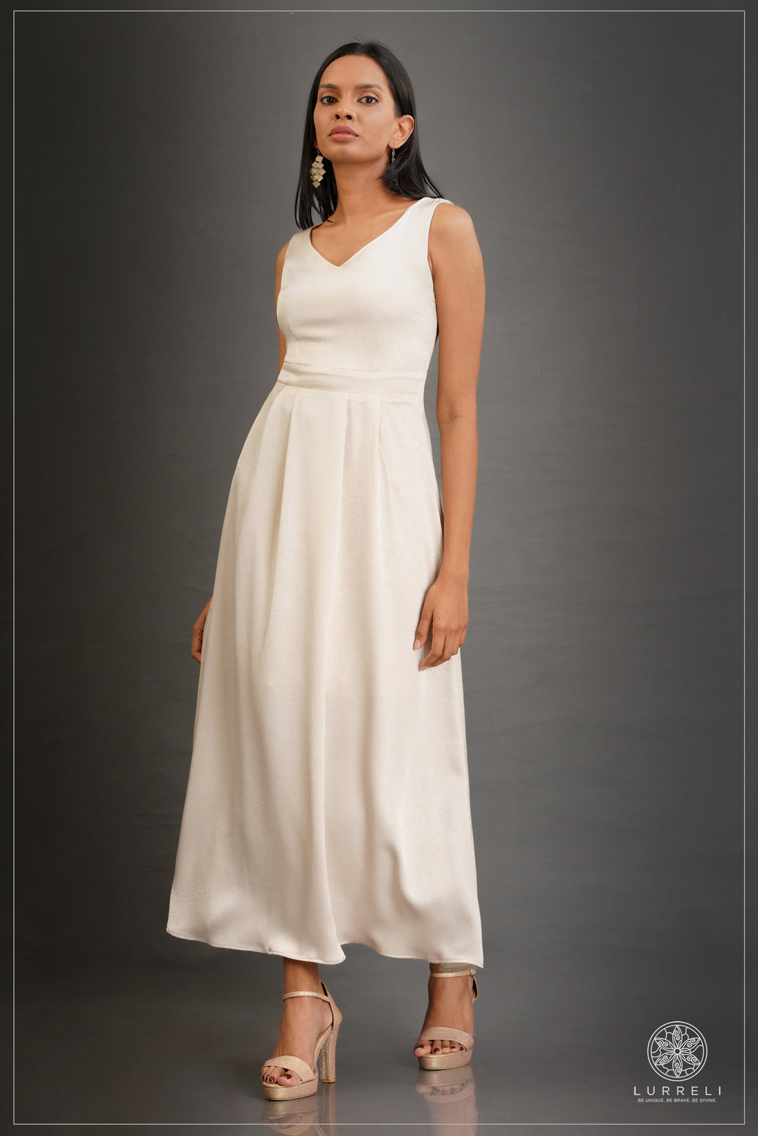 sleeveless maxi dress